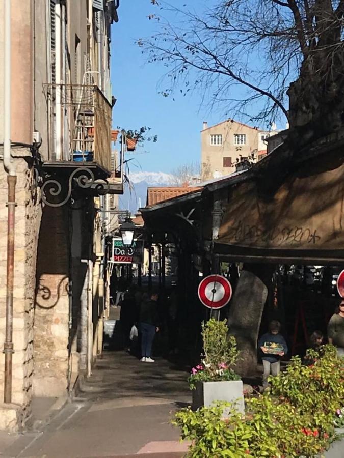 Apartment With Mediterranean Charm In The Heart Of The Provencal Market Антиб Экстерьер фото