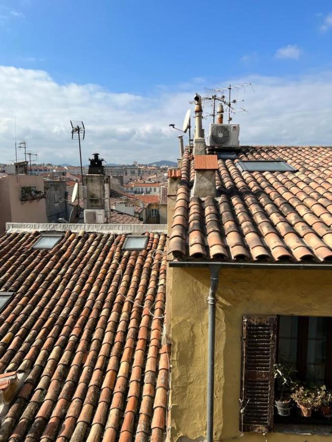 Apartment With Mediterranean Charm In The Heart Of The Provencal Market Антиб Экстерьер фото